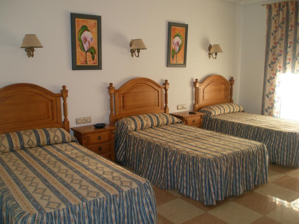 אלקראס Hostal Los Rosales חדר תמונה